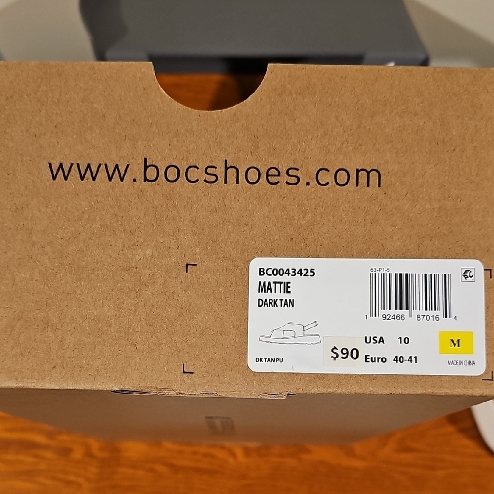 b.o.c. Women's Tan Slingback Sandals - Picture 2 of 4